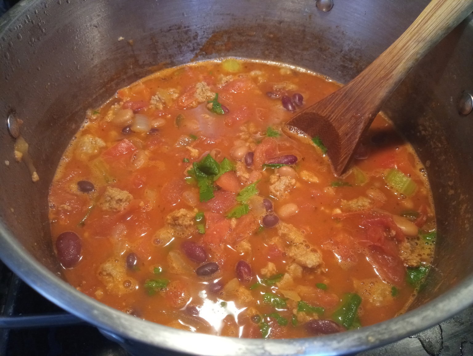 The Best High Protein Vegan Chili (Easy + 21g protein)